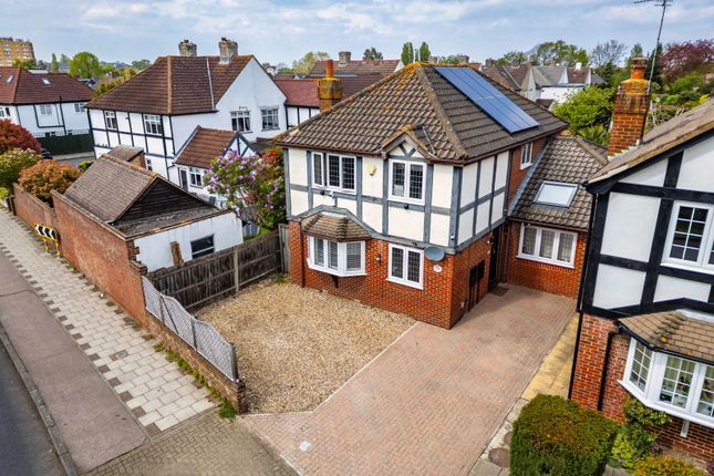Magpie Hall Lane, Bromley BR2 5 bed detached house for sale