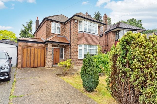 Moss Close, Pinner Village 3 bed detached house for sale