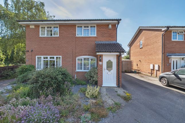 2 bedroom semi-detached house for sale