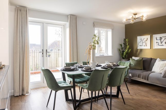 Matlock at Hawthorn Grove Rattle... 3 bed semi