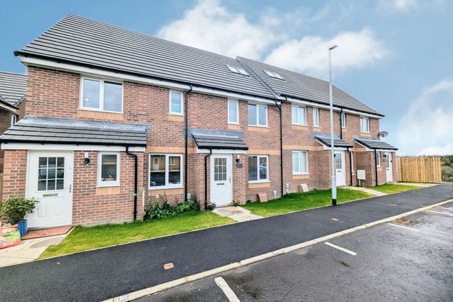 3 bedroom town house for sale