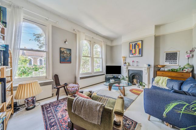 2 bed maisonette