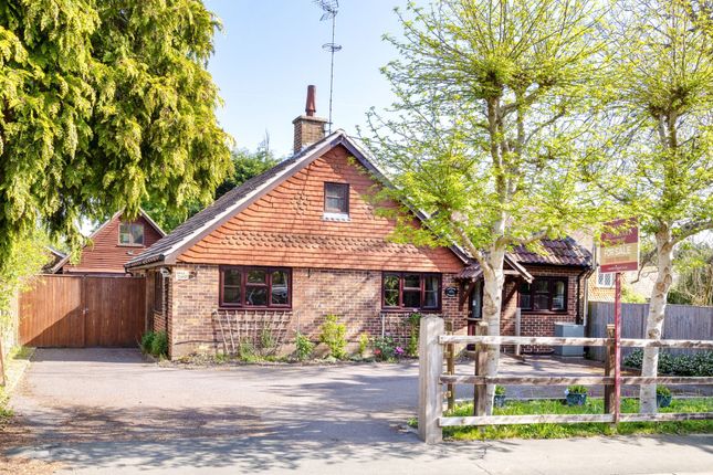 2 bed detached bungalow