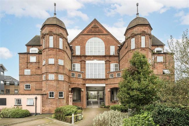 Cooper Road, London NW10 2 bed flat for sale