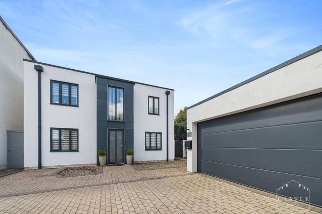 Rugby Road, Burbage, Hinckley 4 bed detached house for sale