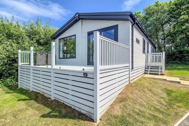 Hedley Wood Holiday Park 2 bed park home for sale