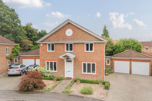 Rosslyn Park, Weybridge, KT13 4 bed detached house for sale