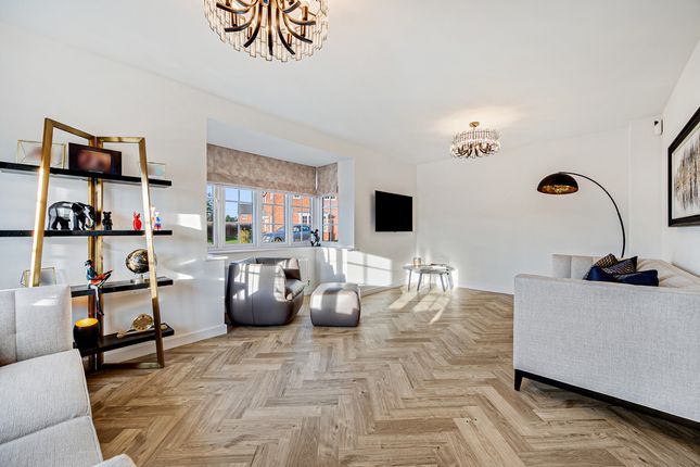 Featherstone Crescent, Cheadle, SK8 4 bed detached house for sale