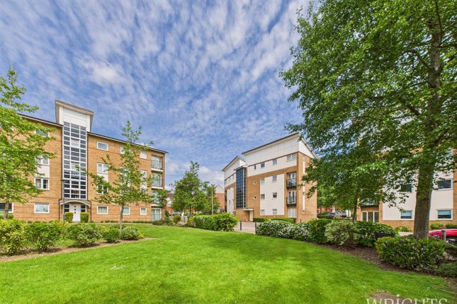 St Josephs Green, Welwyn Garden City AL7 2 bed apartment for sale