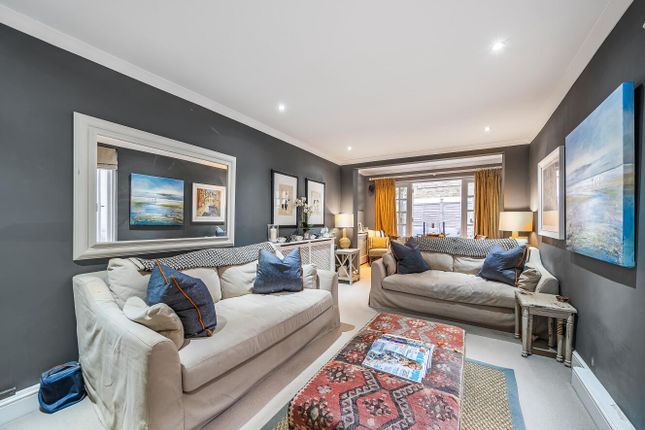 Langford Road, Fulham, London, SW6 2 bed flat for sale