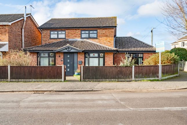 5 bed detached house