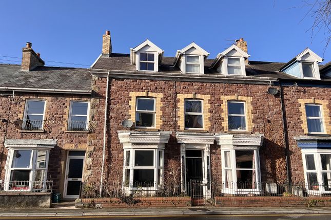 New Road, Llandovery, Carmarthenshire. 2 bed terraced house for sale