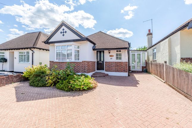 Woodlands Avenue, Surrey KT14 2 bed bungalow for sale