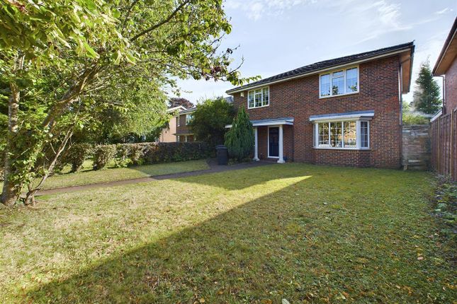 Pampisford Road, South Croydon CR2 4 bed detached house for sale