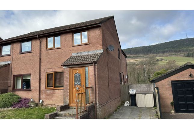 4 bed semi-detached house