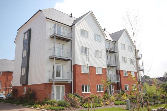 Westwood Drive, Kingsmead, Canterbury 2 bed flat for sale