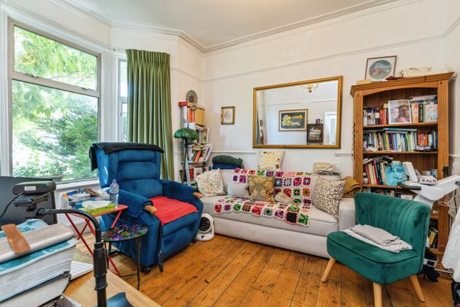 3 bed semi-detached house