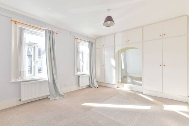 Gayford Road, Wendell Park, London, W12 3 bed terraced house for sale