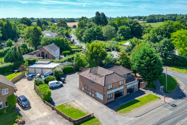 Cryers Hill Road, High Wycombe HP15 2 bed apartment for sale