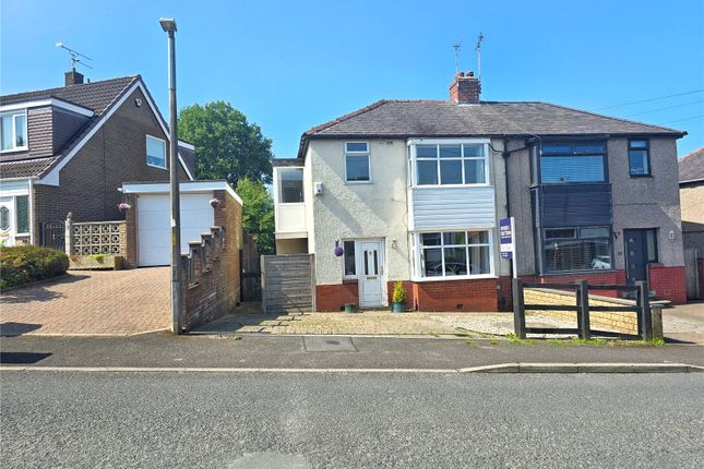 Clayton Avenue, Rawtenstall... 4 bed semi