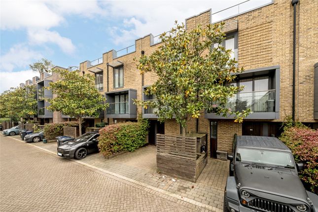 Bromyard Avenue, London W3 5 bed terraced house for sale