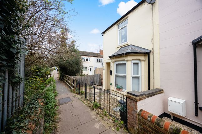 Aylesbury HP21 3 bed end of terrace house for sale