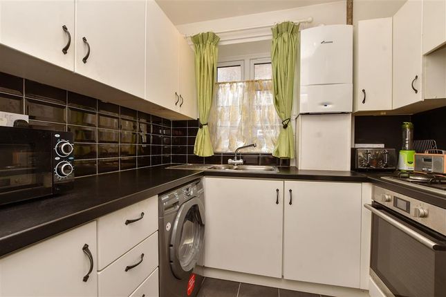2 bed flat