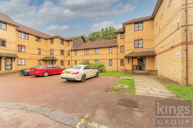 Hickory Close, Edmonton, N9 1 bed ground floor flat for sale