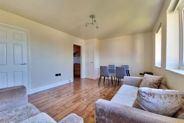 Oak Street, Romford 1 bed maisonette for sale