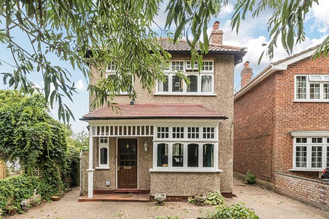 Field End, Ruislip, Middlesex 3 bed detached house for sale