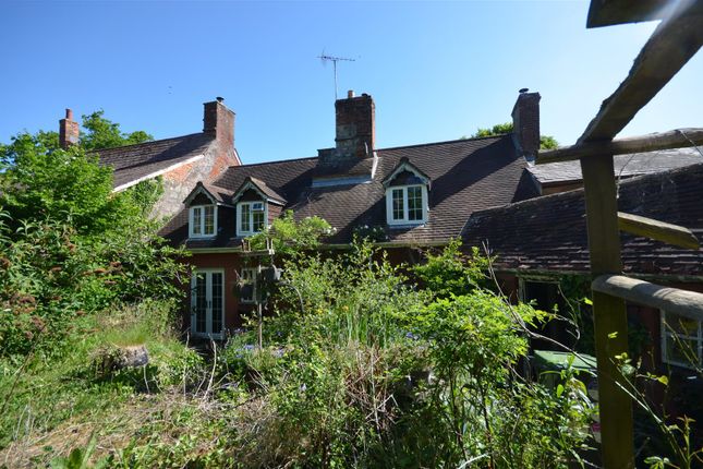 The Street, East Knoyle, Salisbury 3 bed cottage for sale