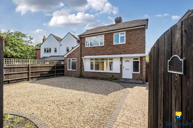 Queenhythe Road, Guildford GU4 4 bed detached house for sale