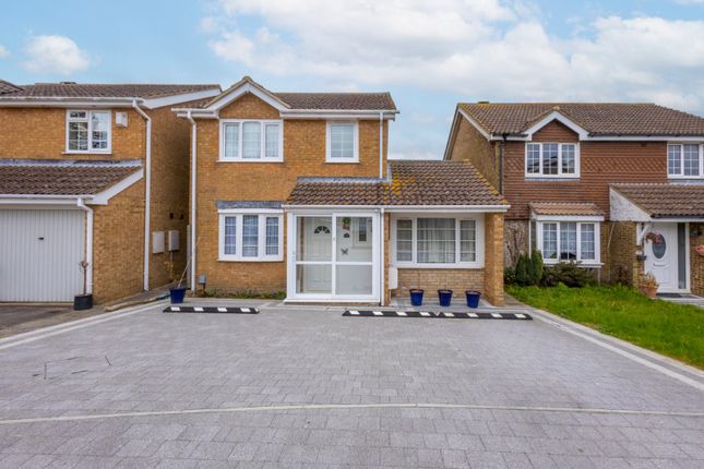 Cromwell Park Place, Kent CT20 4 bed detached house for sale
