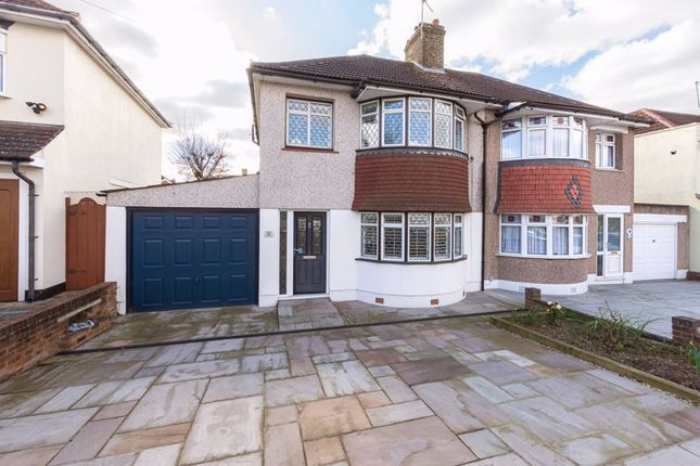 Okehampton Crescent, Welling DA16 3 bed semi