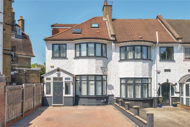 4 bedroom end of terrace house for sale