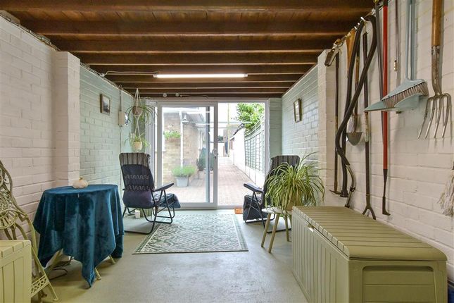 3 bed semi-detached bungalow