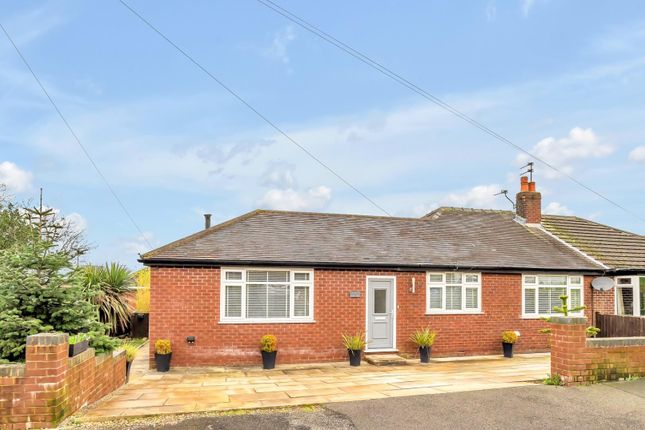 Somerset Avenue, Shaw, Oldham 4 bed semi