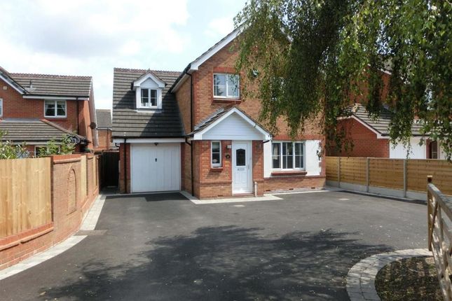 4 bed detached house