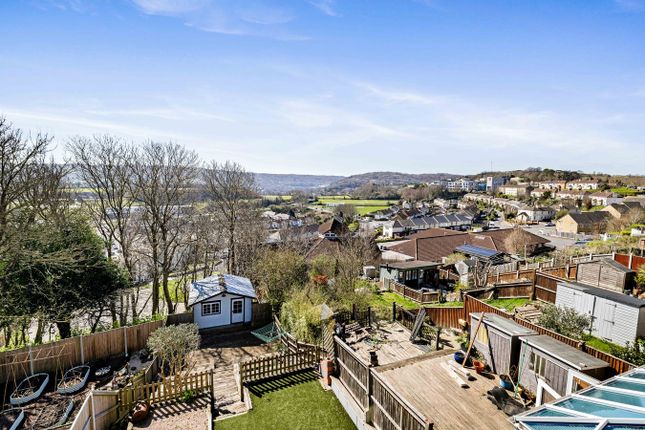 3 bed semi-detached house