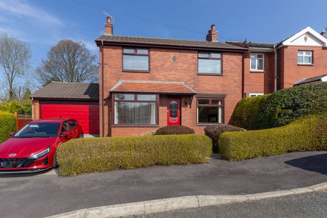 4 bed detached house