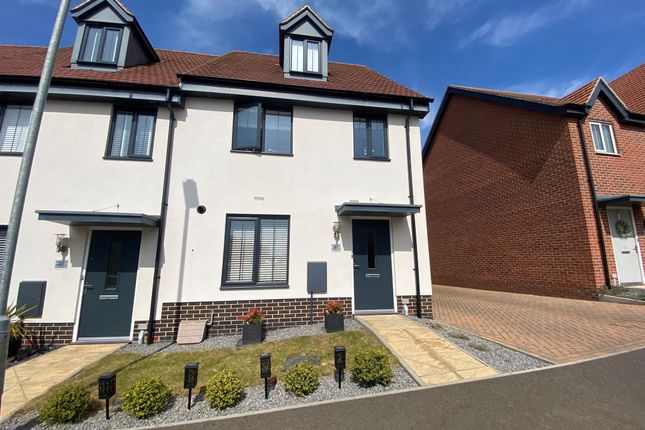 3 bed end terrace house