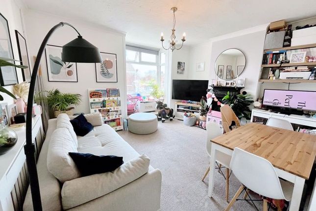 2 bedroom maisonette for sale
