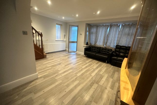 3 bed semi-detached house