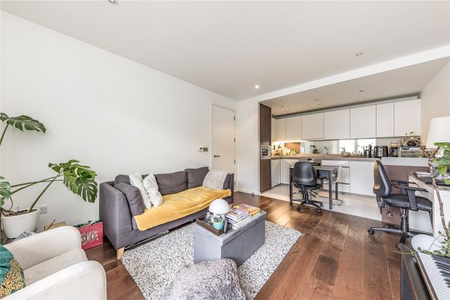 12 Baltimore Wharf, London E14 2 bed apartment for sale