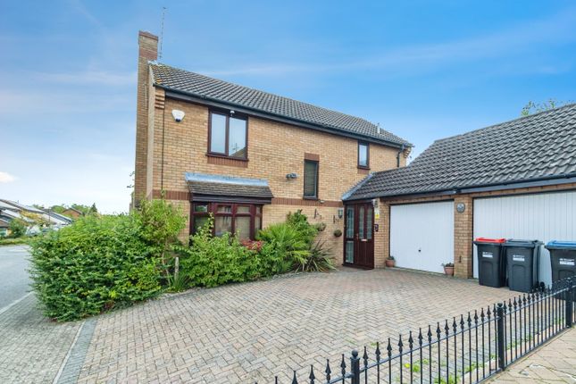 4 bed detached house