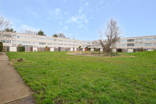 Rawnsley Avenue, Mitcham CR4 1 bed apartment for sale