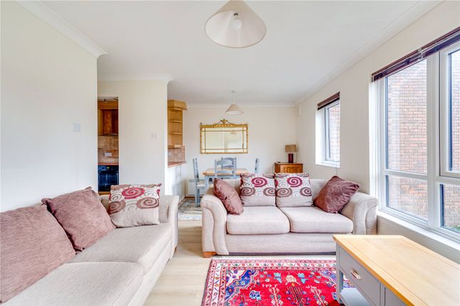 2 bed flat