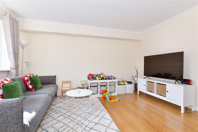 2 bed flat