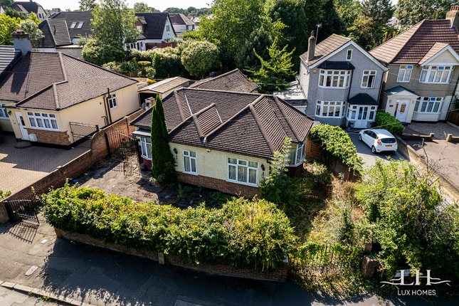 Walden Way, Hornchurch 2 bed detached bungalow for sale