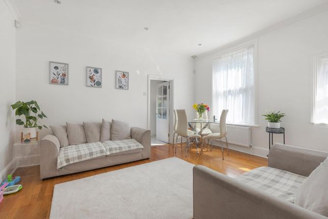 Tremadoc Road, Clapham, London 4 bed maisonette for sale